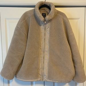 Fully lined GAP Sherpa jacket